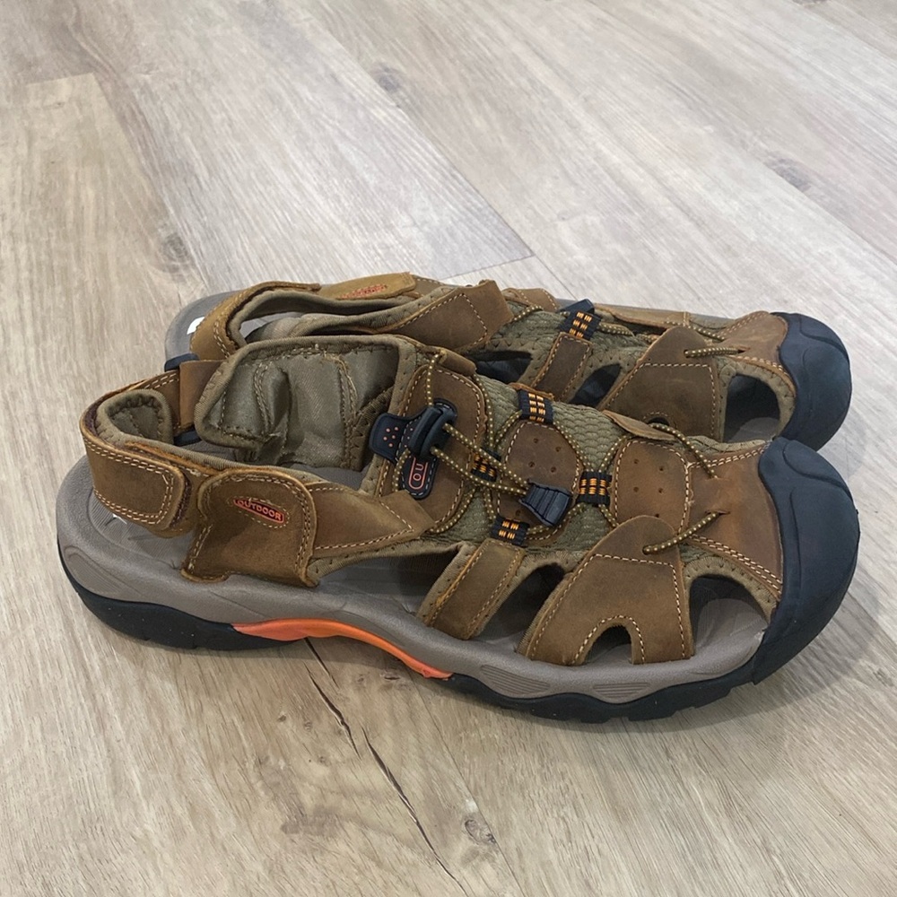 NEW Men’s Outdoor Leather Closed Toe Sport Sandals